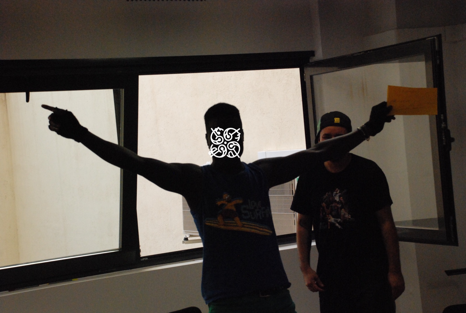 Un joven rapero actuando en una sesión de Hip Hop Project IN